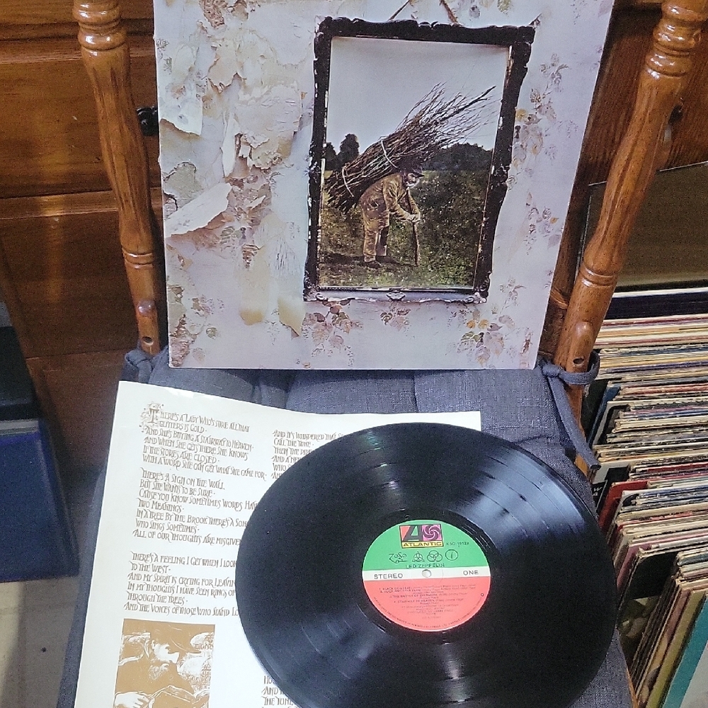 LED ZEPPLIN~BLACK DOG VINYL ALBUM